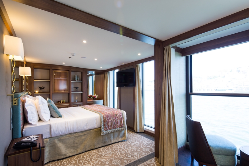 Deluxe Suites